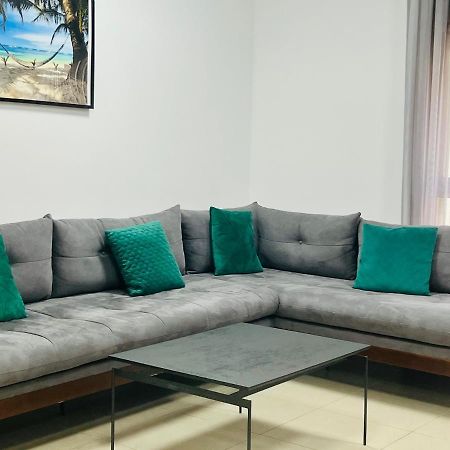 King David Apartment เนทันยา ภายนอก รูปภาพ