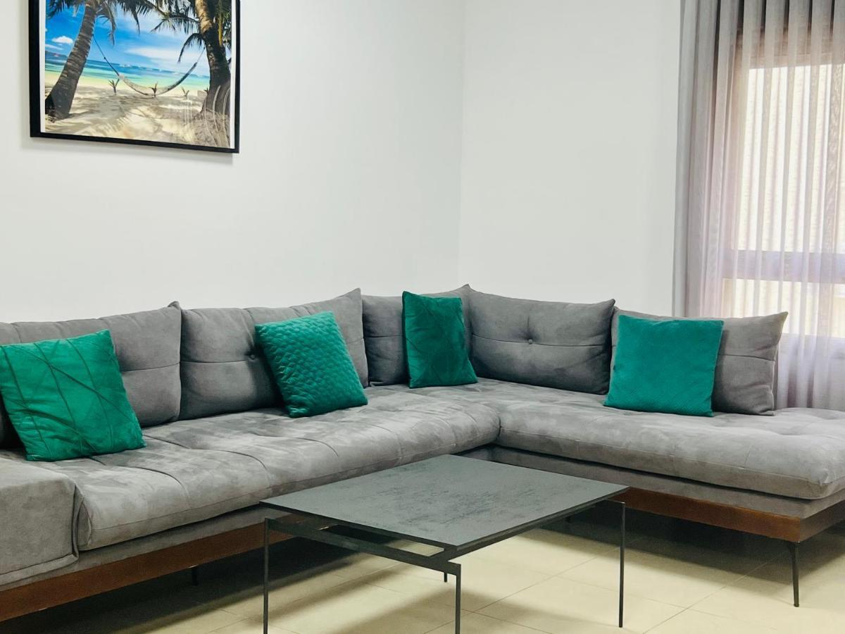 King David Apartment เนทันยา ภายนอก รูปภาพ