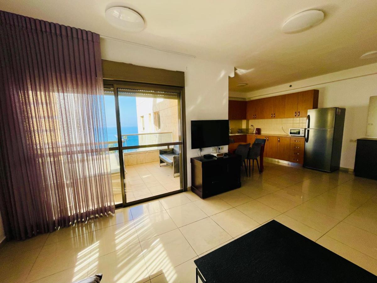 King David Apartment เนทันยา ภายนอก รูปภาพ