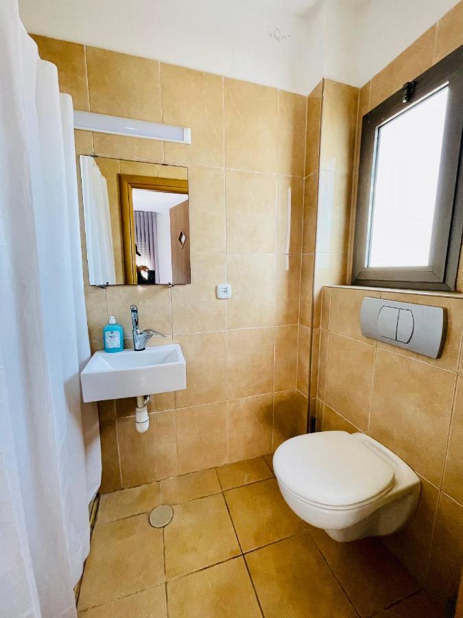 King David Apartment เนทันยา ภายนอก รูปภาพ